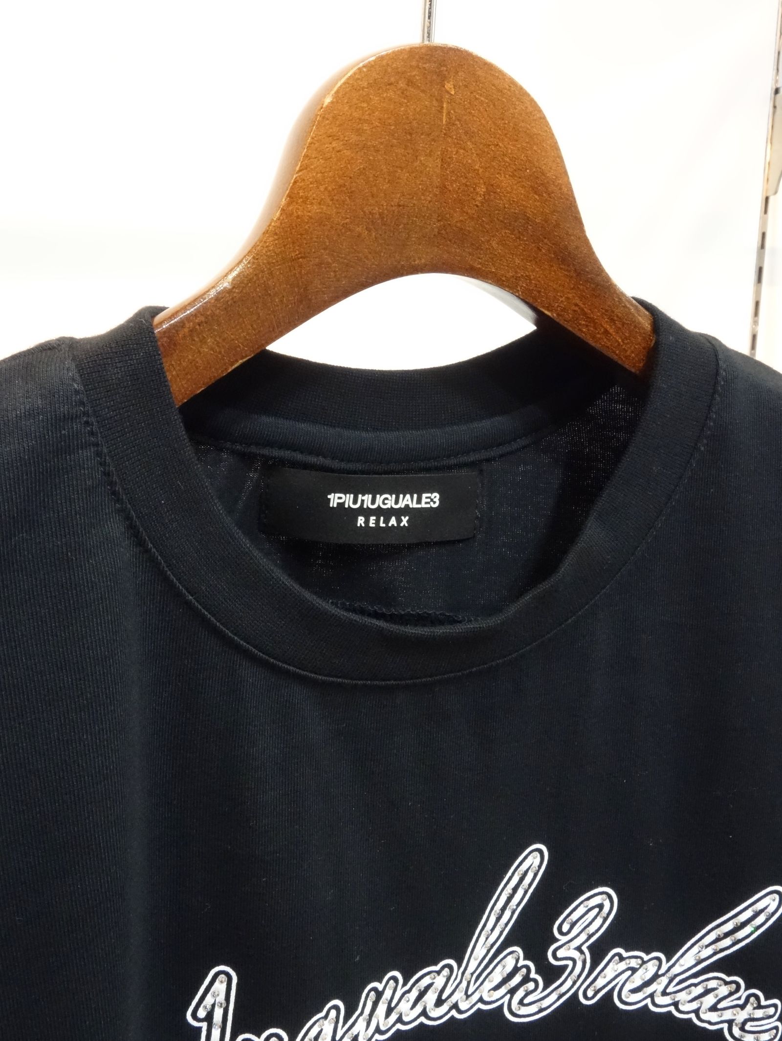 ラインストーンロゴ半袖Tシャツ / ust-22018