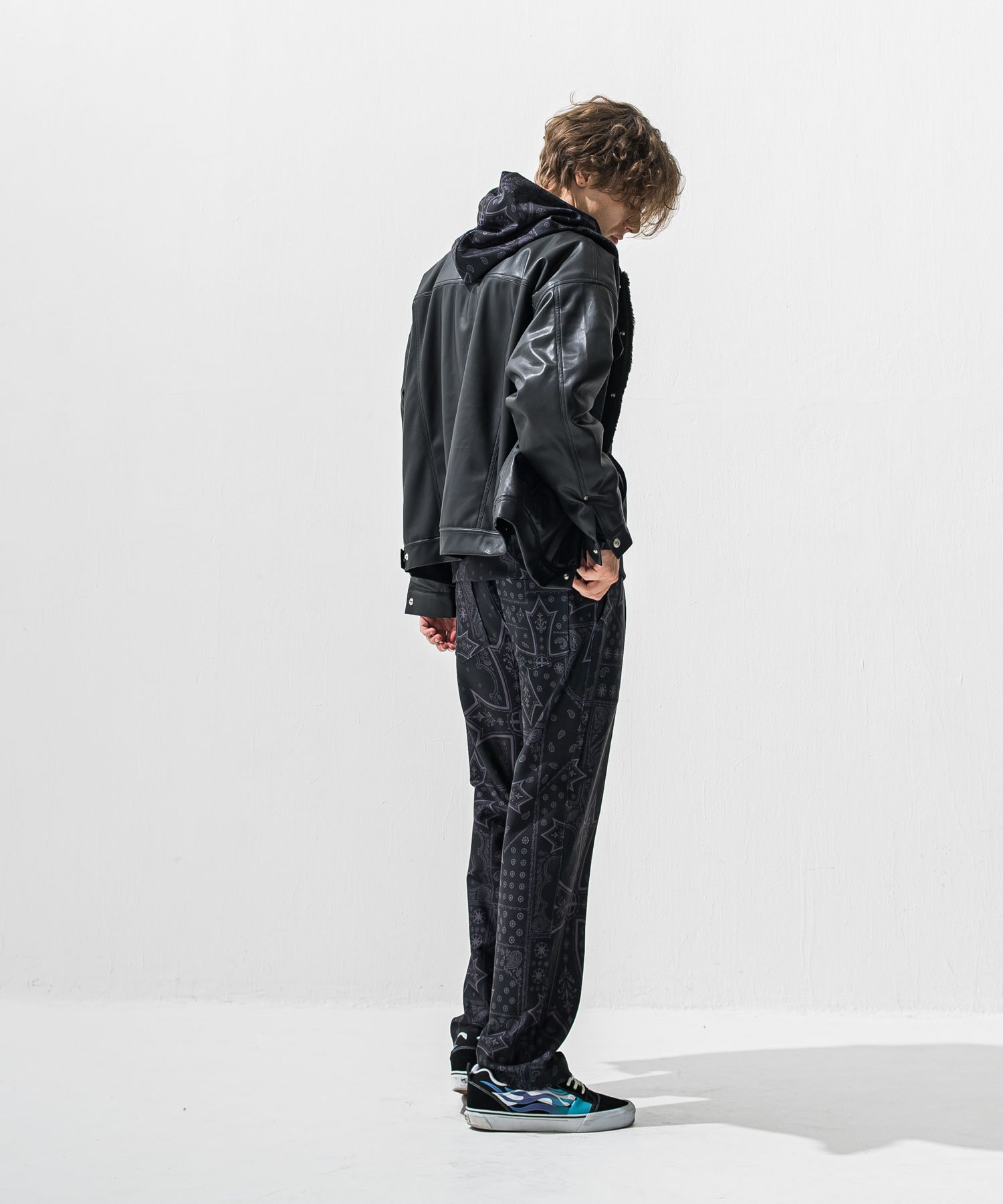 CHRIS EASY WIDE TUCK PANTS / RC42-ST-016WT / セミワイドタックパンツ / クロスブラック (1月上旬入荷予定)