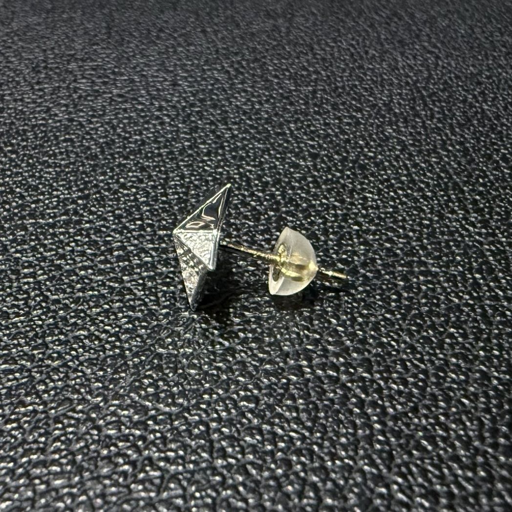 ファーストスターピアス / VLE055W
