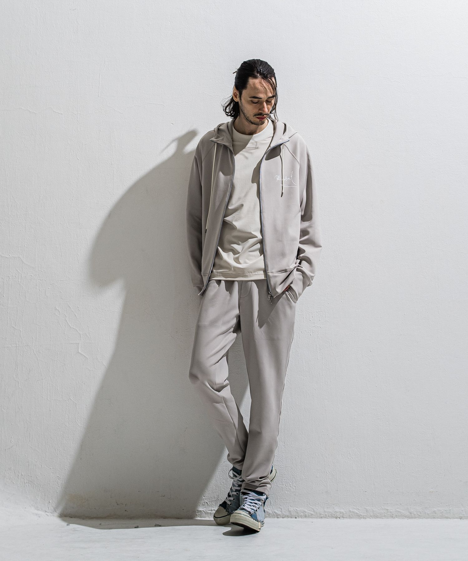 SIGN ZIP HOODIE / DP1-C-002 / サインプリントジップパーカー / グレージュ (2月上旬入荷予定)