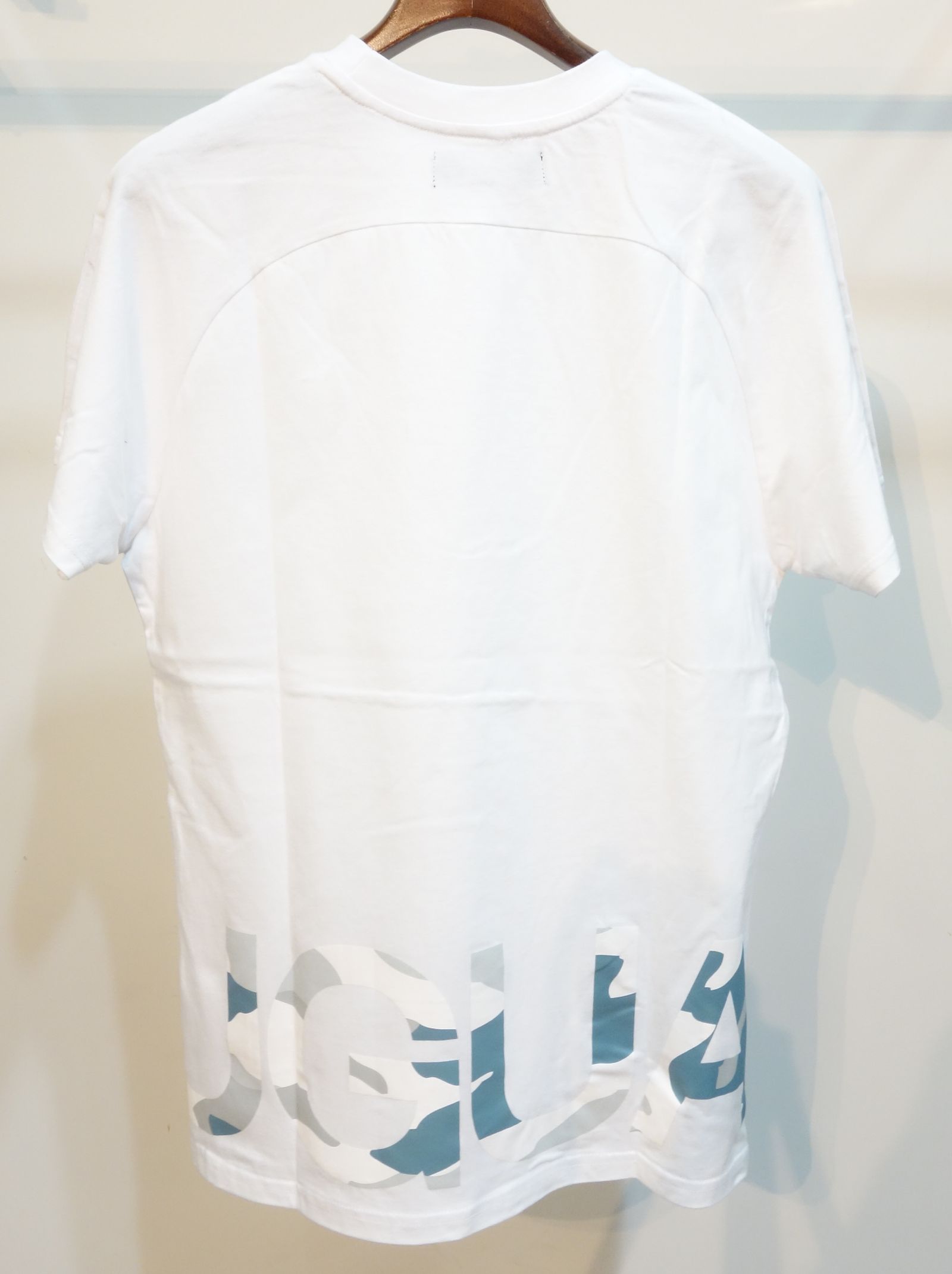 カモ柄ロゴ半袖Tシャツ / ust-22017