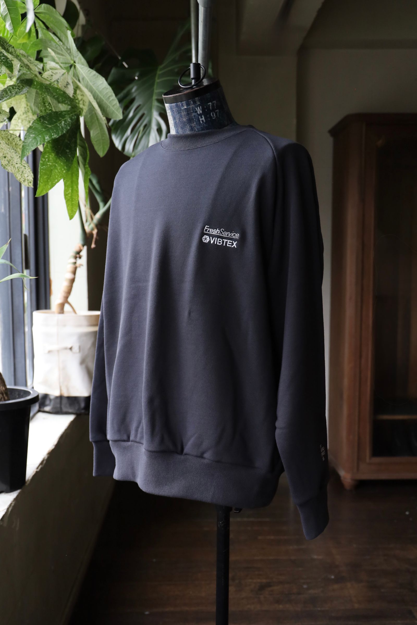 フレッシュサービス VIBTEX for FreshService SWEAT CREW NECK PULLOVER(GRAY)