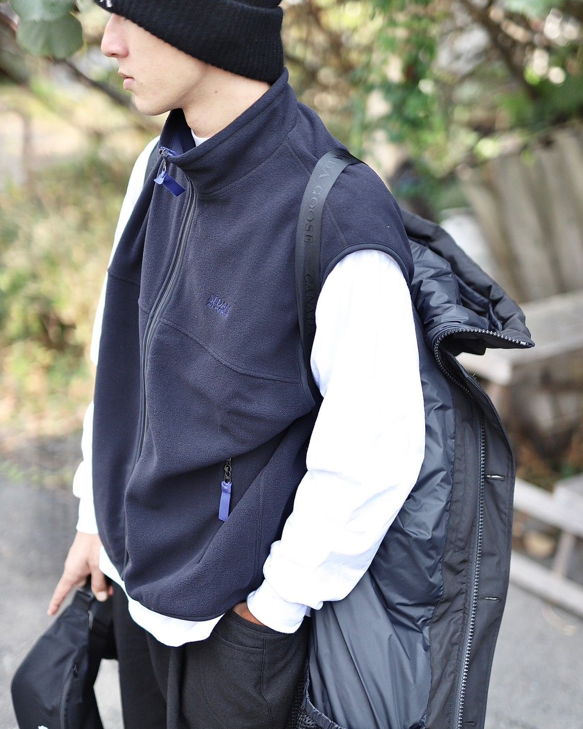 CANADA GOOSE カナダグース ブラックレーベル ニット帽