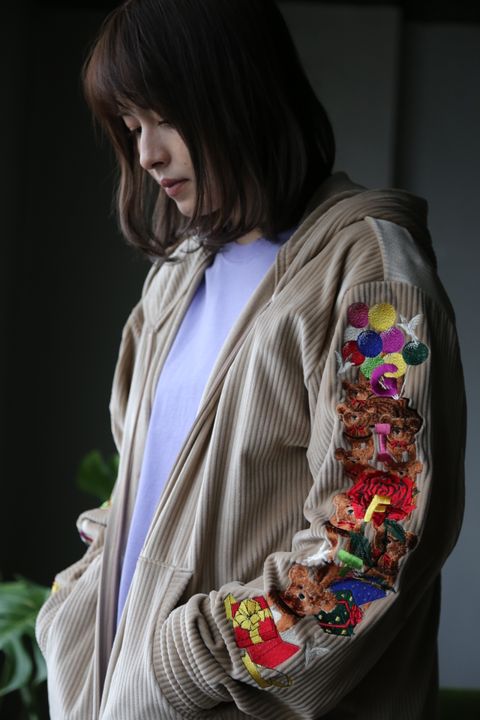 doublet CHAOS EMBROIDERY COMFY HOODIE"BEIGE"style.2021.1.30.