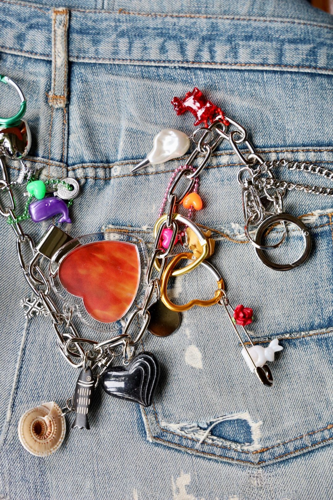 ダブレット25AW KEY CHAIN WITH DOG DOLL(25AW91AC36) MULTI