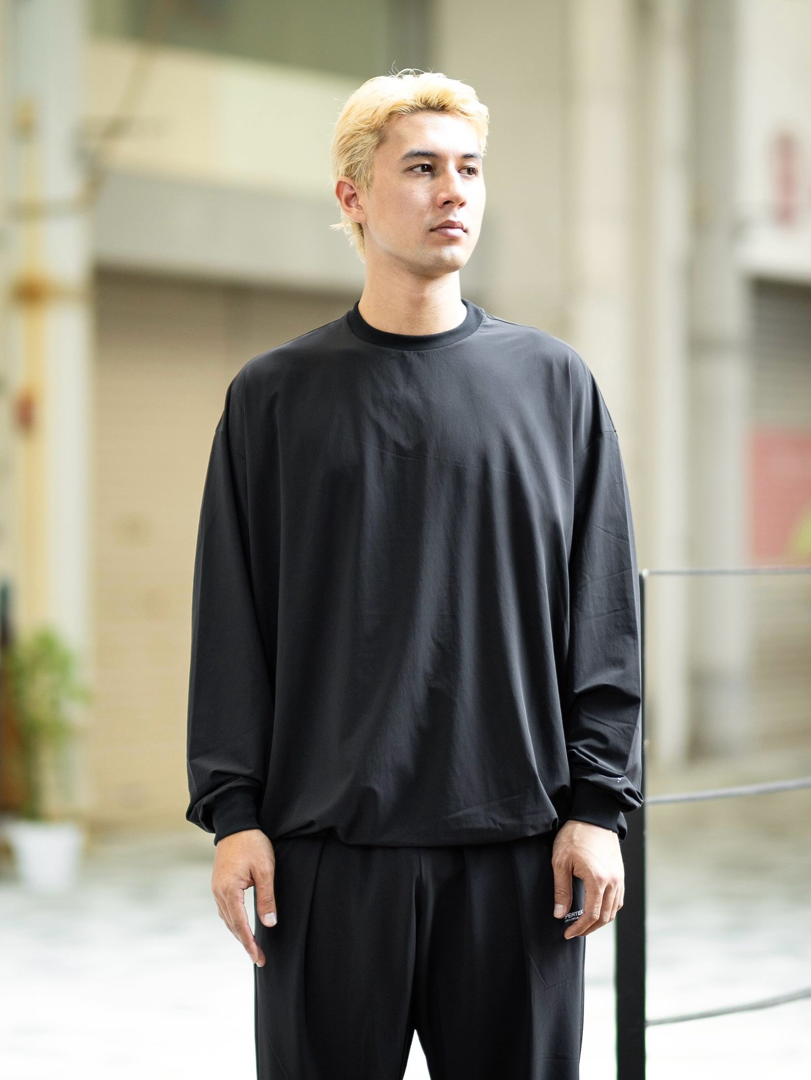 Graphpaper PERTEX® EQUILIBRIUM L/S Crew Neck Pullover (BLACK) MARKスタイル