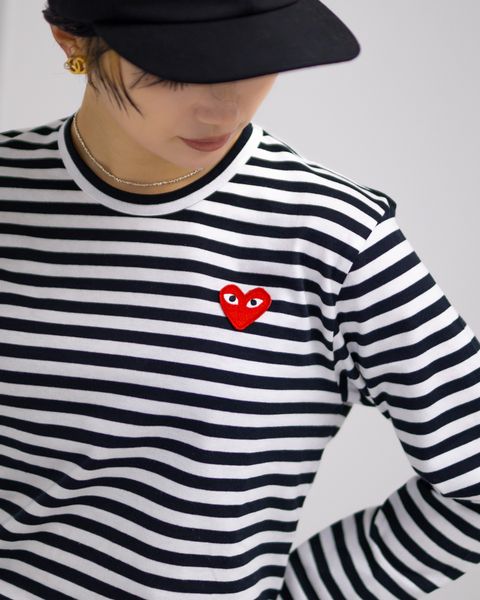 PLAY COMME des GARCONS V-NECK CARDIGAN DOUBLE BURGENDY EMBLEM style.2025.11.12