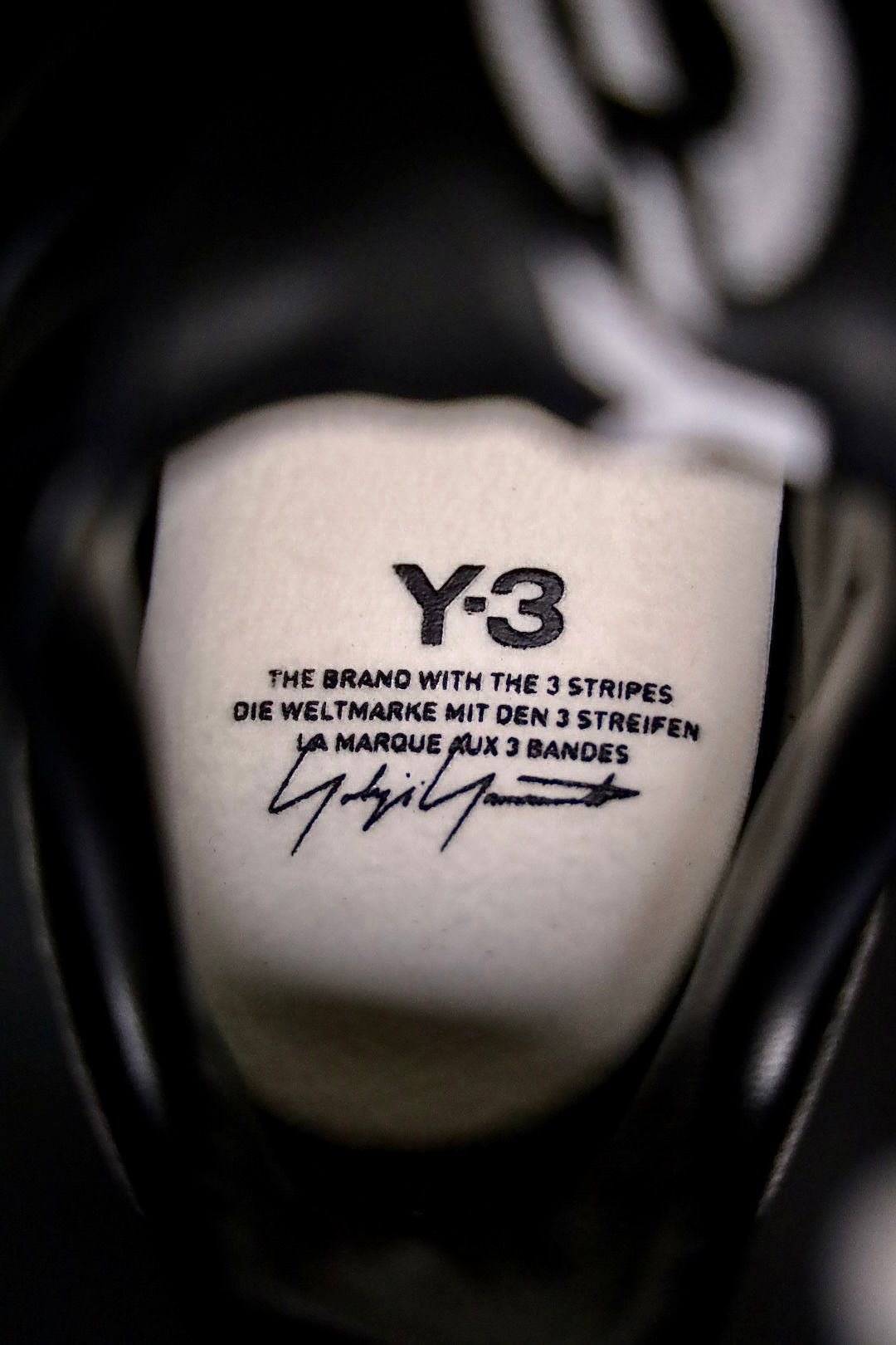 ワイスリー  Y-3 PREDATOR PRECISION(HP4653)BLACK☆新作発売！