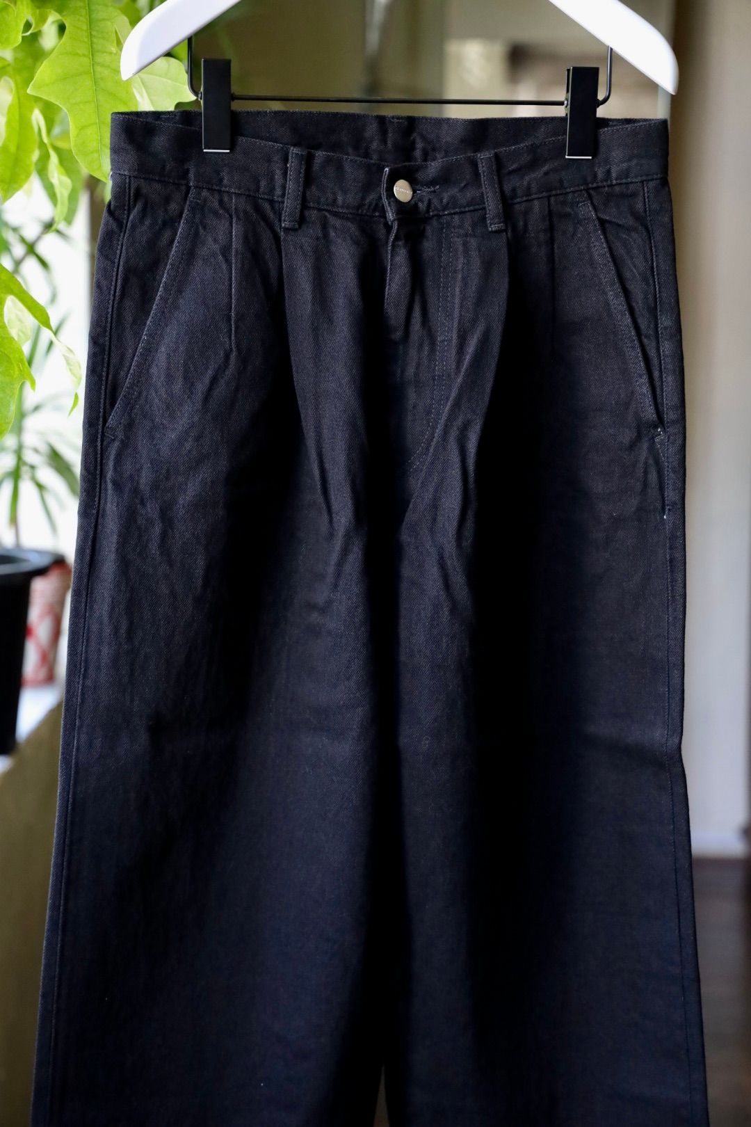 グラフペーパー25AW Selvage Denim Two Tuck Pants(GU253-40061RB)BLACK_WASHED☆7月26日(土)発売！
