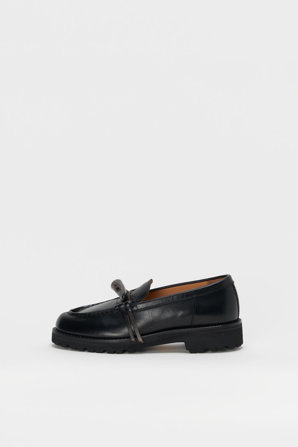 Hender Scheme 新作「horn loafer smooth(ol-s-hrl)」1月8日(土 Hender Scheme 新作「horn loafer smooth(ol-s-hrl)」1月8日(土