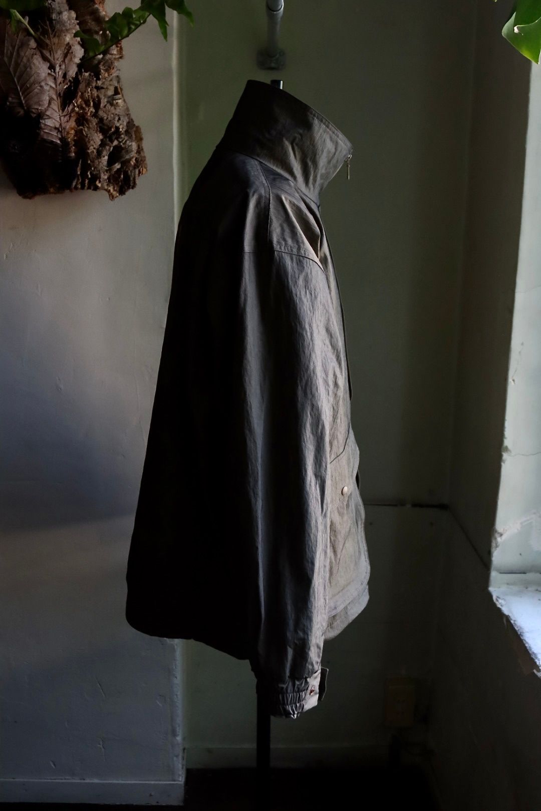イズネス23AW SHAKA SHAKA NYLON JACKET(1005AWJK07)BROWN