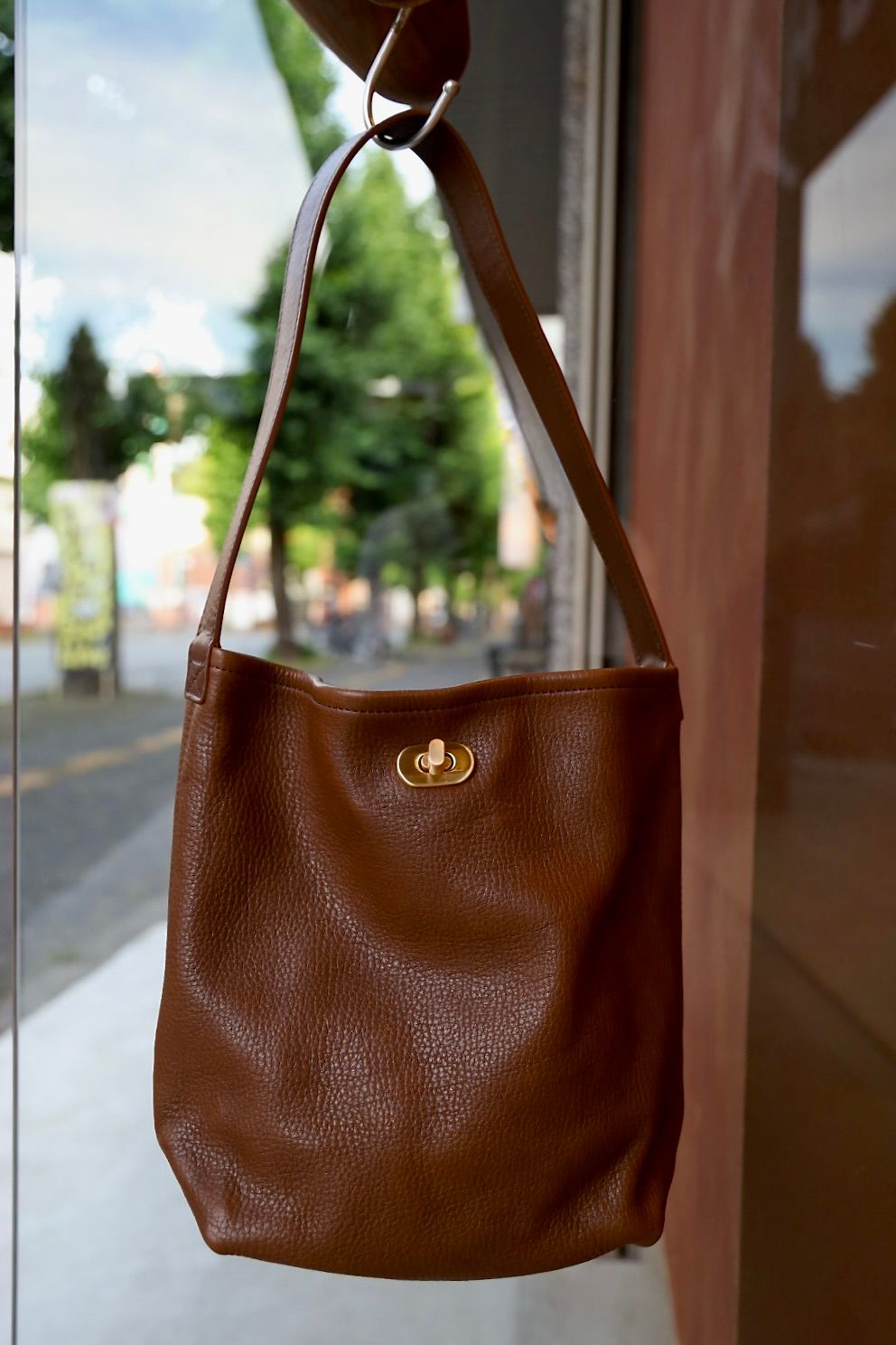 エンダースキーマ バッグ twist shoulder small(zw-b-tss)cognac