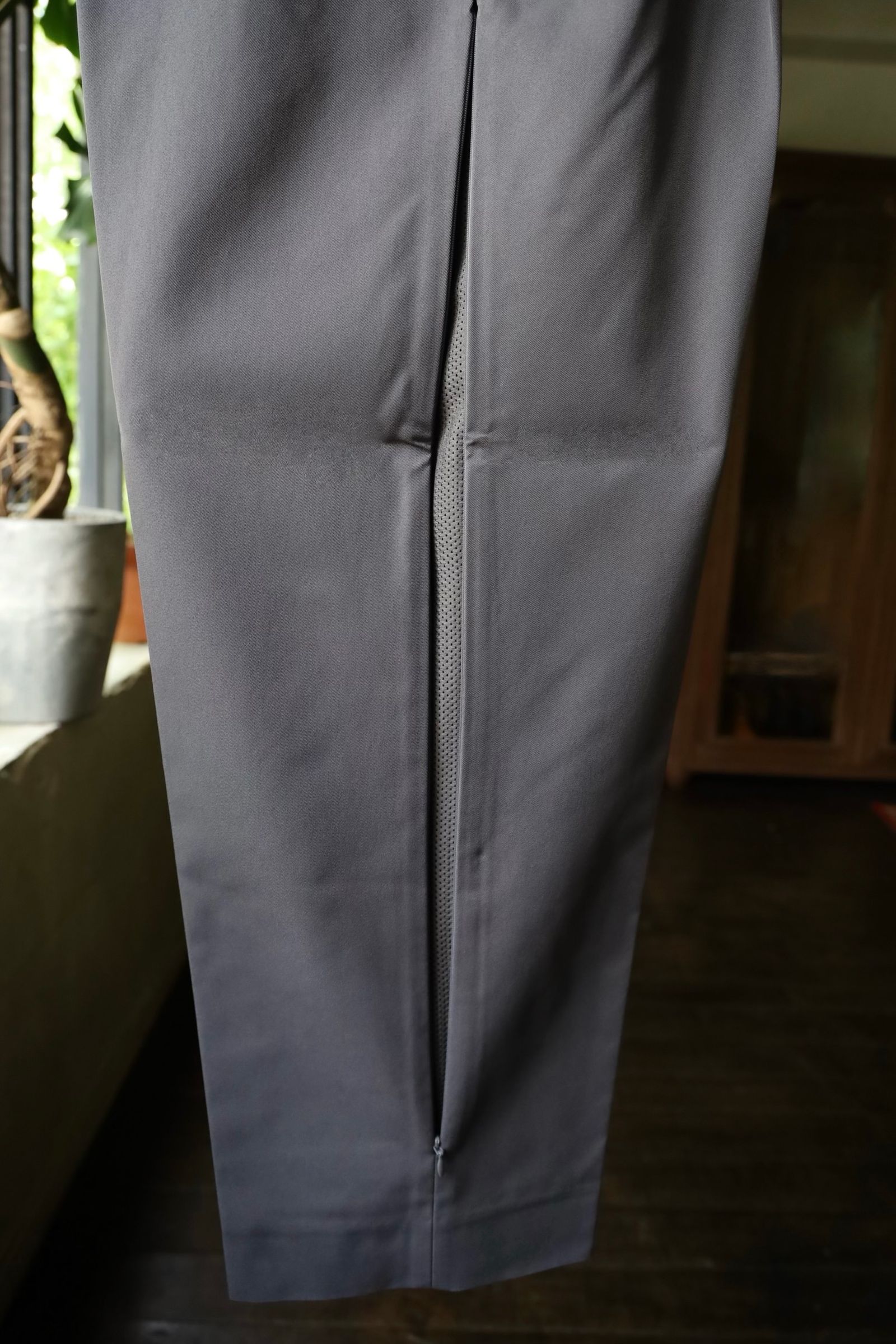 セダンオールパーパス FW24 Ventilation Tech Chino Slacks(SD24F-PT07)Dark Grey☆8月24日(土)発売！