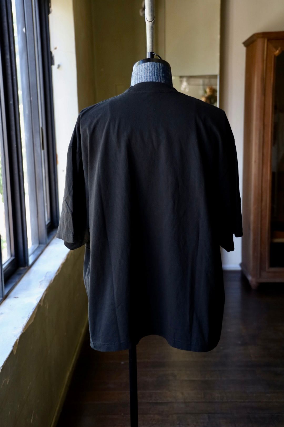 イズネスミュージック 25AW MINIMAL T-SHIRT (IMP6_08_MINIMALST01) BLACK