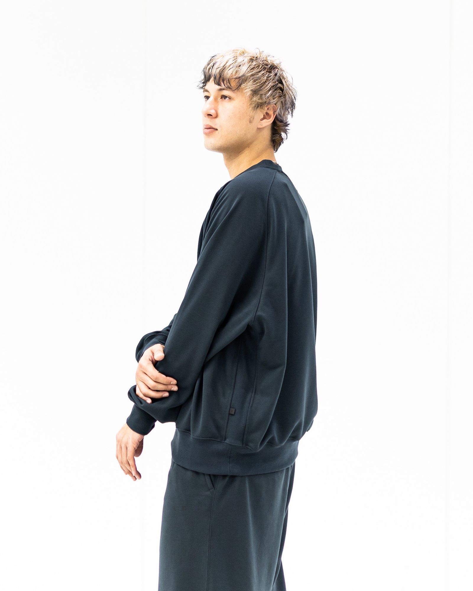 DAIWA PIER39(ダイワピア39) TECH SWEAT CREW FREEDOM SLEEVE (BE-50026)INK BLACK☆1月24日(土)発売！