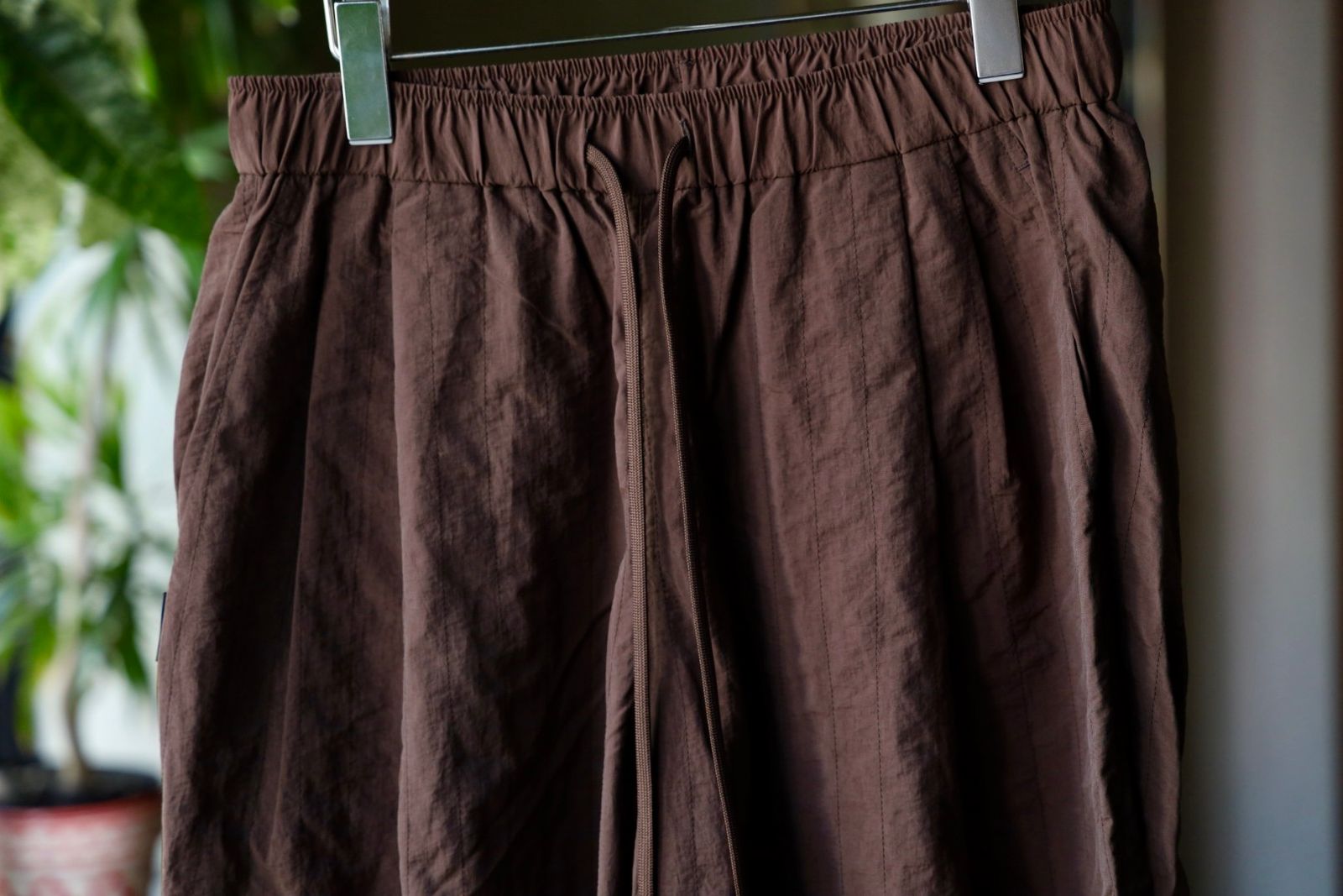 S.F.C 25FW エスエフシー NEW WIDE TWO TUCK PANTS(STITCHED NYLON) (SFCFW25P06)D.Brown☆9月20日(土)発売！