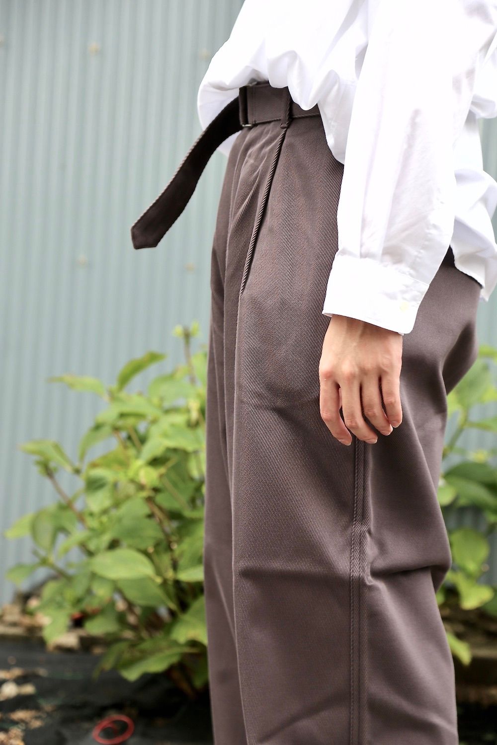 Graphpaper Hard Twill Belted Pants (GM203-40002B)GRAY