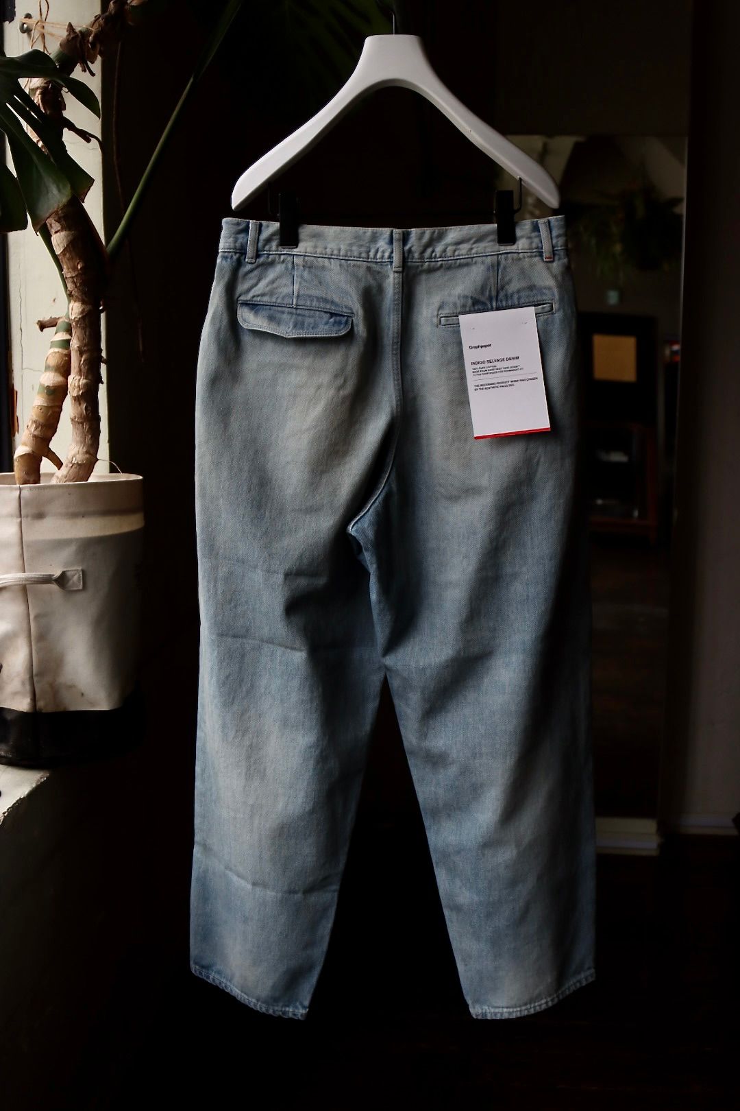 Graphpaper - グラフペーパー24SS Selvage Denim Two Tuck Pants(GU241-40188LB)LIGHT  FADE☆1月20日(土)発売！ | mark