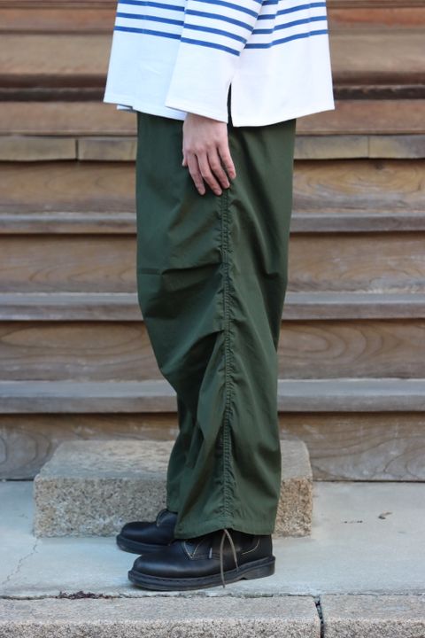 Graphpaper  Pannel Border L/S Tee (GU221-70218) style.2022.2.12.
