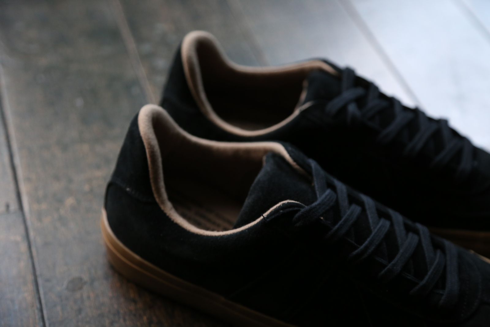 GERMAN MILITARY TRAINER(4700S)BLACK SUEDE