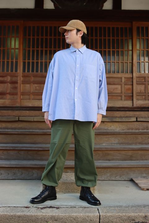 FreshService CORPORATE STRIPE REGULAR COLLAR SHIRT"WHITE×BLUE"style.