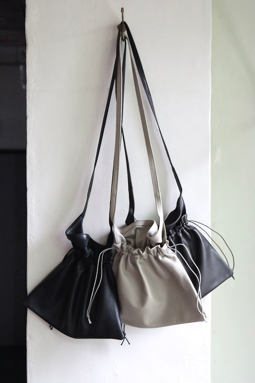 エンダースキーマ新作クロスバッグ☆cow red cross bag small qn-rb-rcs