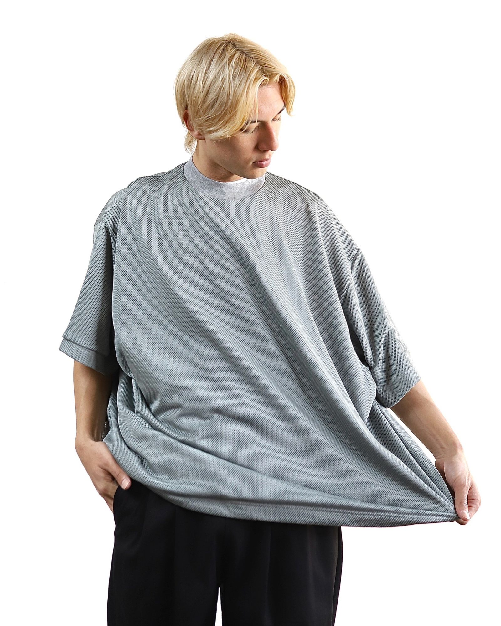 イズネス 24SS BALLOON DOUBLE LAYERED MESH SHORT SLEEVE T