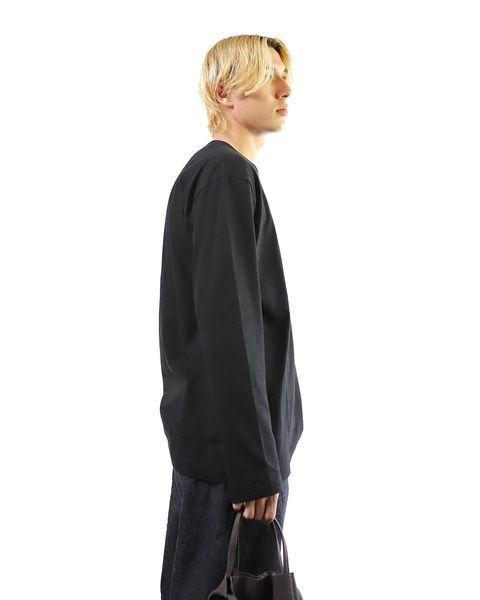 PLAY COMME des GARCONS 24SS PLAY VERTICAL 4 HEART L/S T-SHIRT