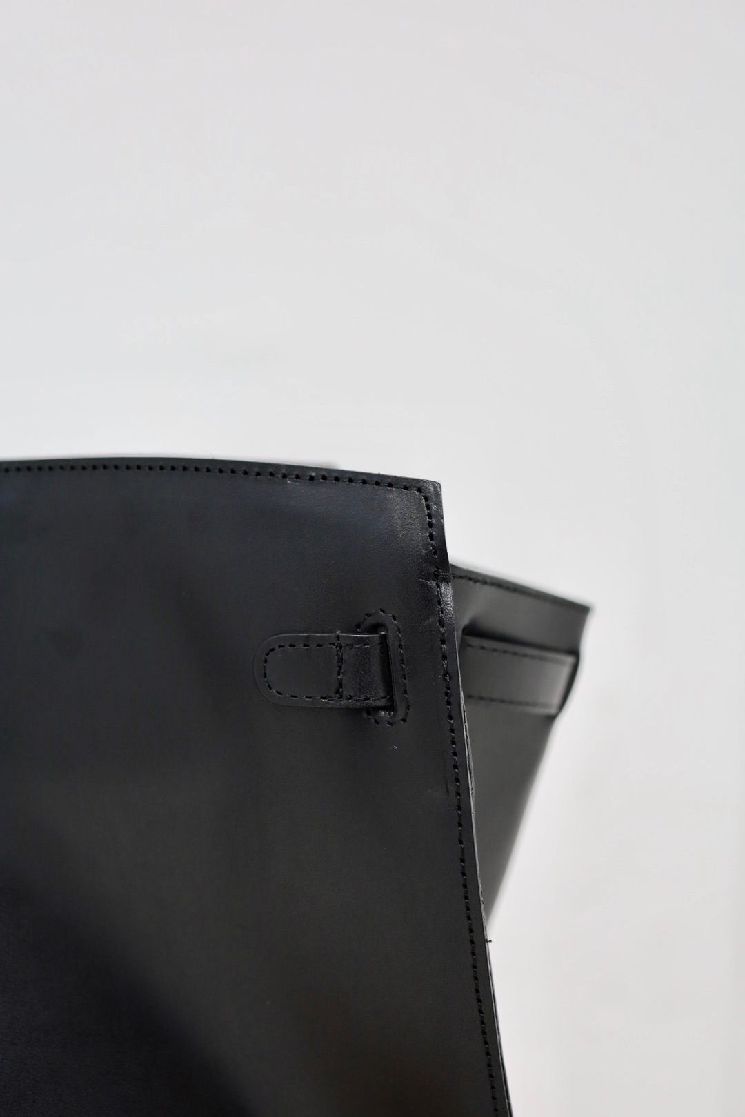 doublet 26SS LEATHER "ITA" SHOULDER BAG(26SS66BG73)BLACK☆12月13日(土)発売！