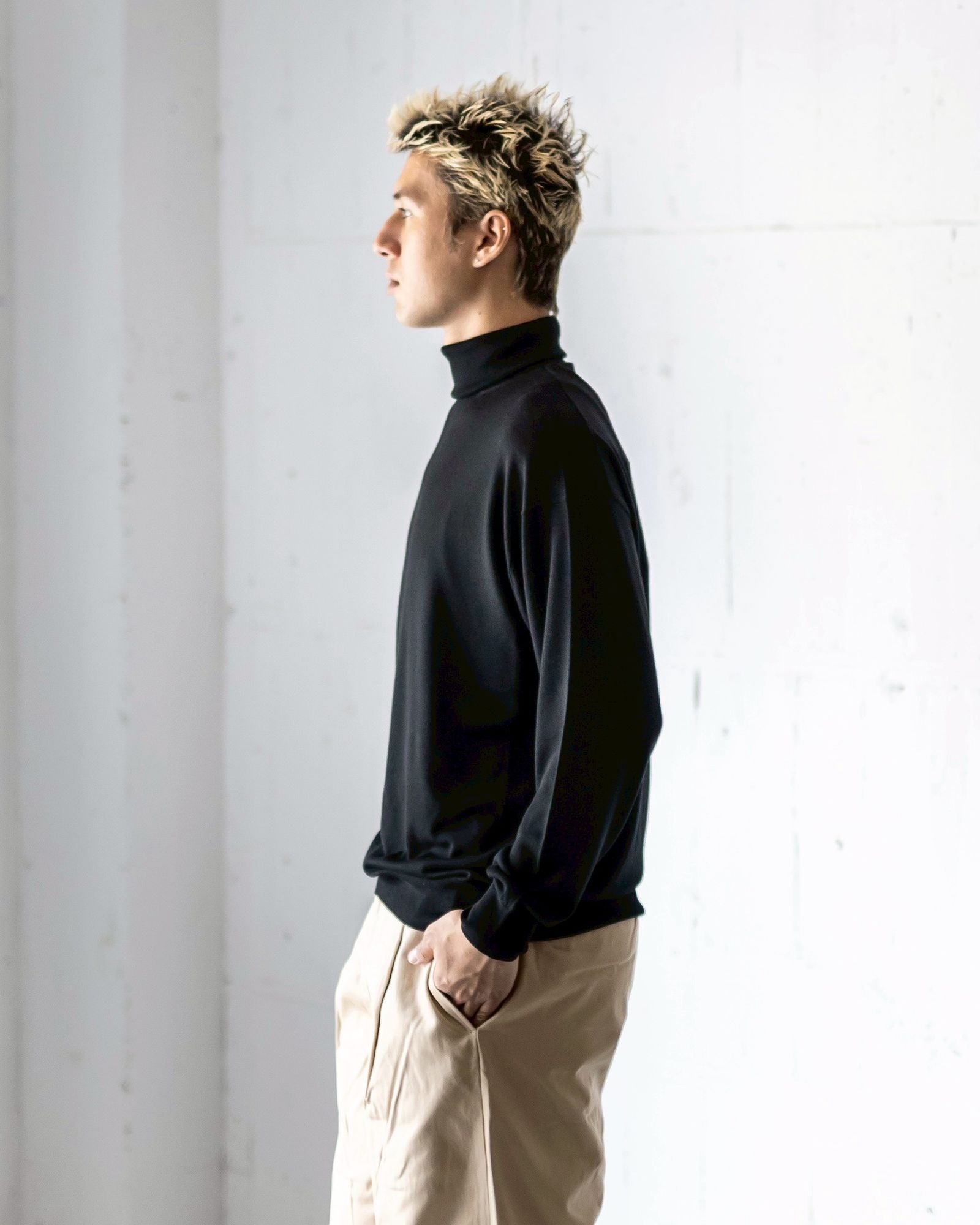 Graphpaper High Gauge L/S Oversized High Neck Knit 8月23日(土)新作発売！