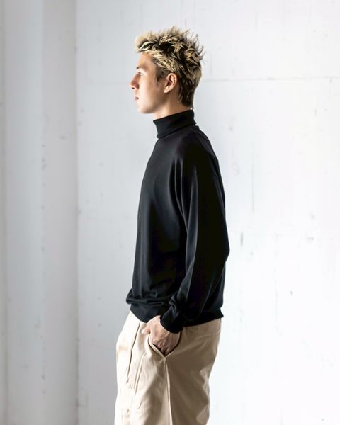 Graphpaper High Gauge L/S Oversized High Neck Knit 8月23日(土)新作発売！
