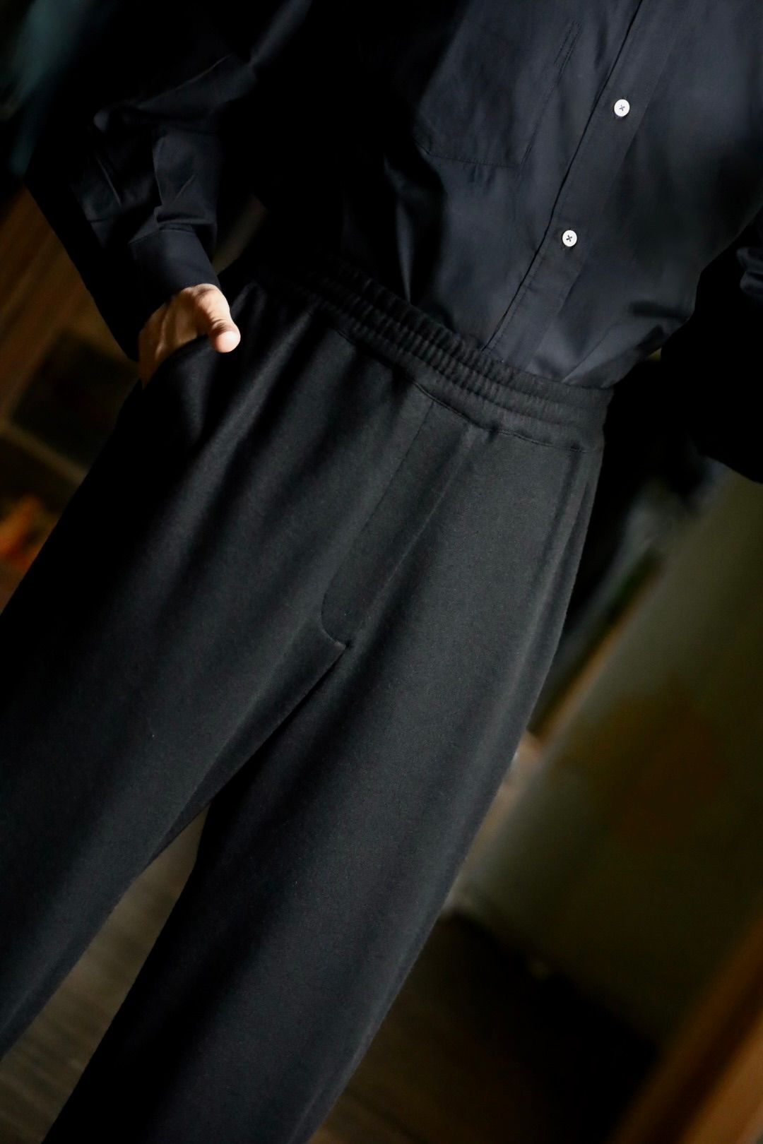 グラフペーパー 24AW Wool Smooth Flannel Easy Wide Pants (GM244-40011)BLACK