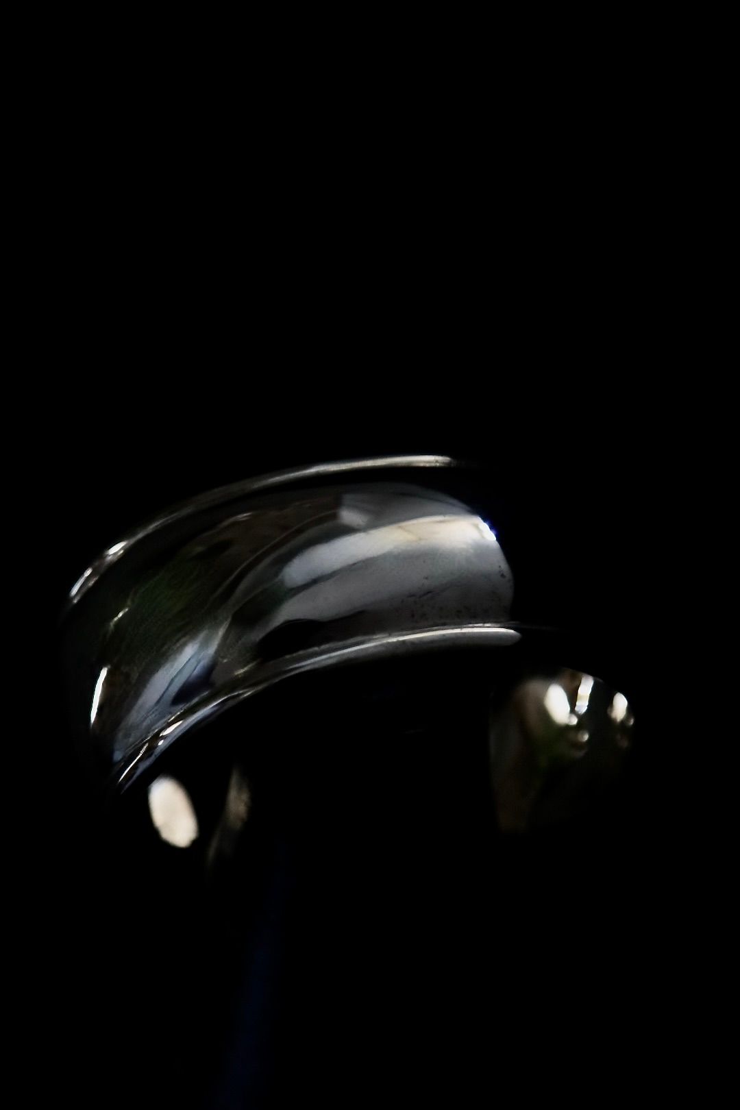 XOLO - ショロジュエリーバングル Puff Form Bangle(XOBG004L XOLO - ショロジュエリーバングル Puff Form Bangle(XOBG004L