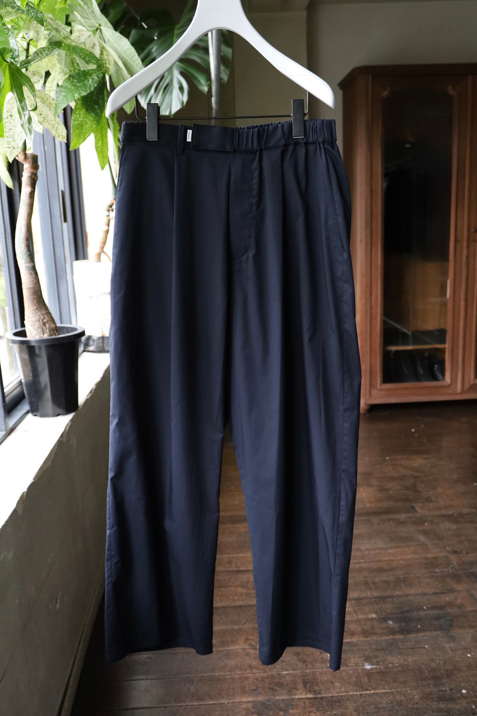 グラフペーパー 25SS Solotex Twill Wide Chef Pants(GM252-40005B)NAVY