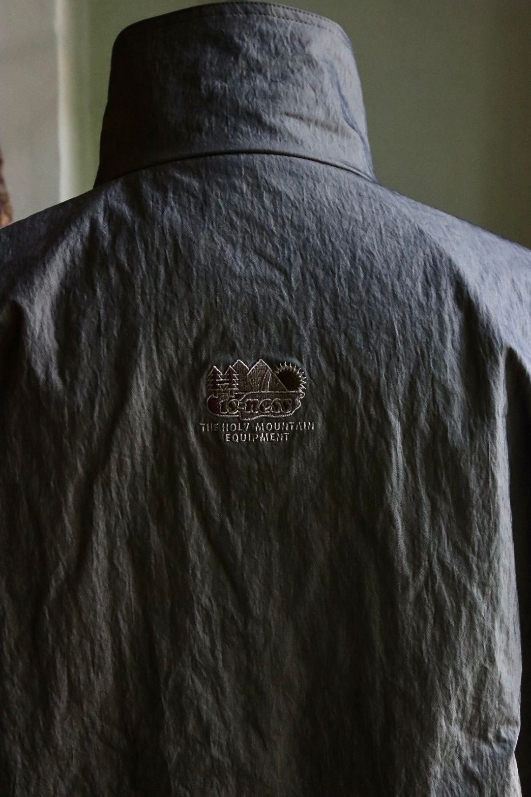 イズネス23AW SHAKA SHAKA NYLON JACKET(1005AWJK07)BROWN