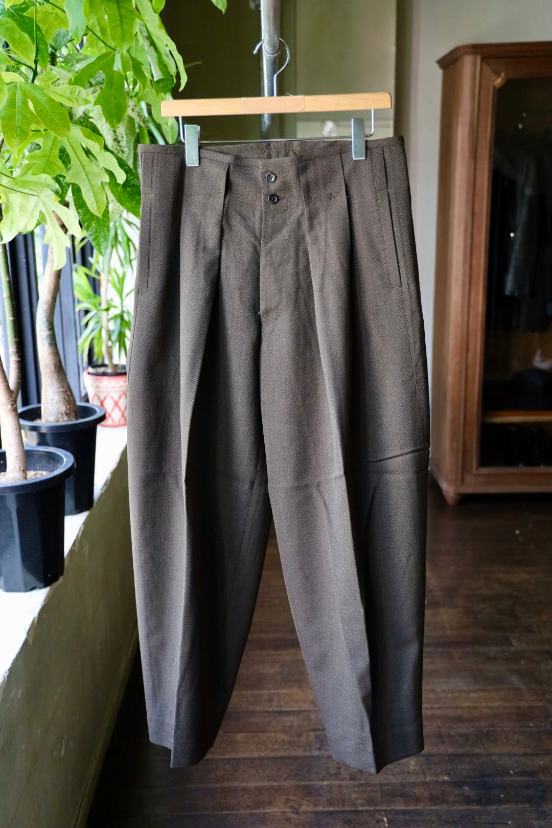イズネス25AW PHOENIXX TRUSERS(25AW_16_1004AWPT02)BROWN☆8月23日(土)発売！