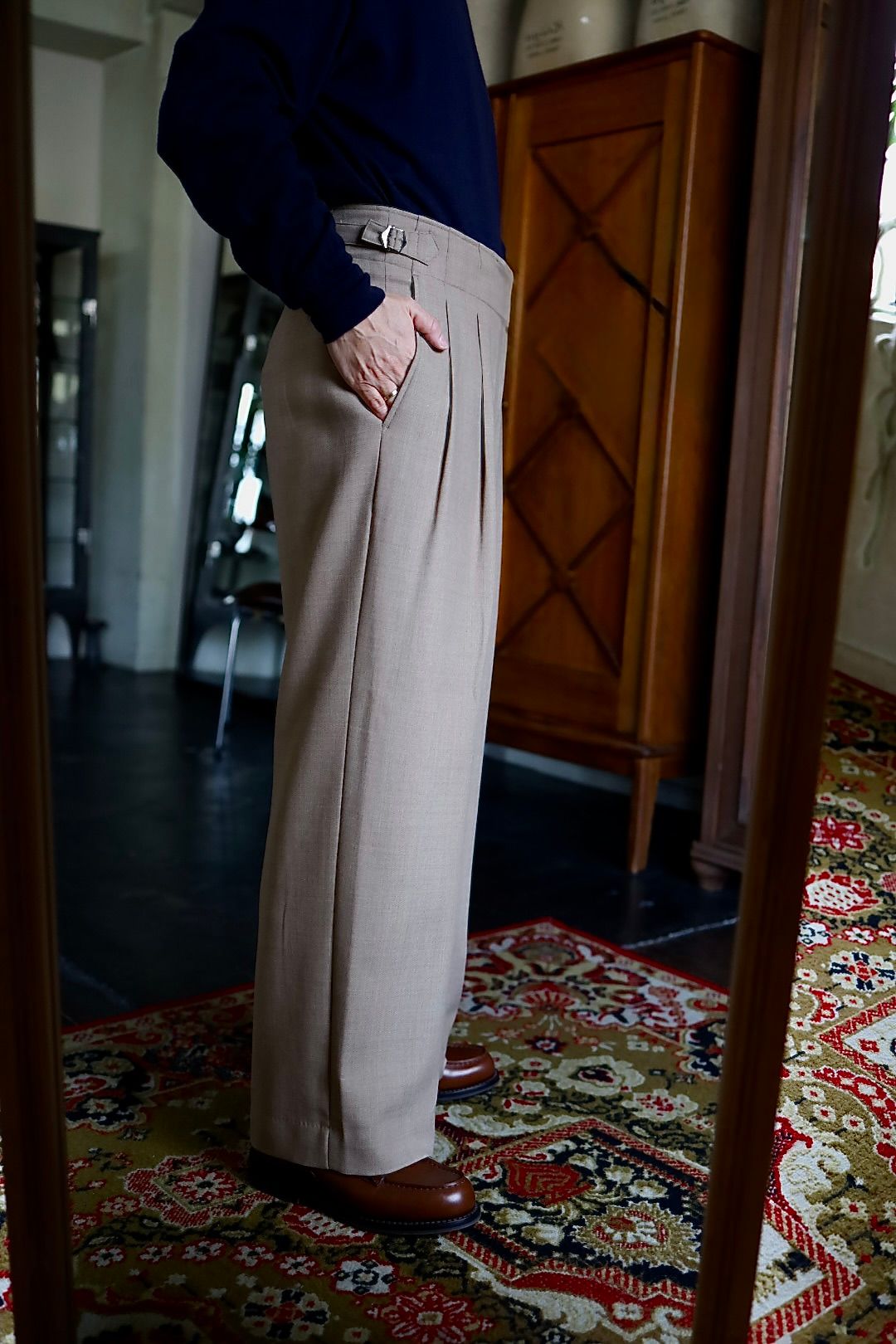 marka マーカ 26SS TWO TUCK MILITARY TROUSERS -RECYCLED POLYESTER NON-MULESED WOOL GABARDINE-(M26A06PT01C)BEIGE☆新作発売！