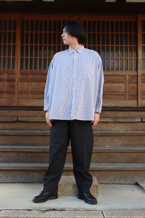 FreshService CORPORATE STRIPE REGULAR COLLAR SHIRT"WHITE×BLACK"style.