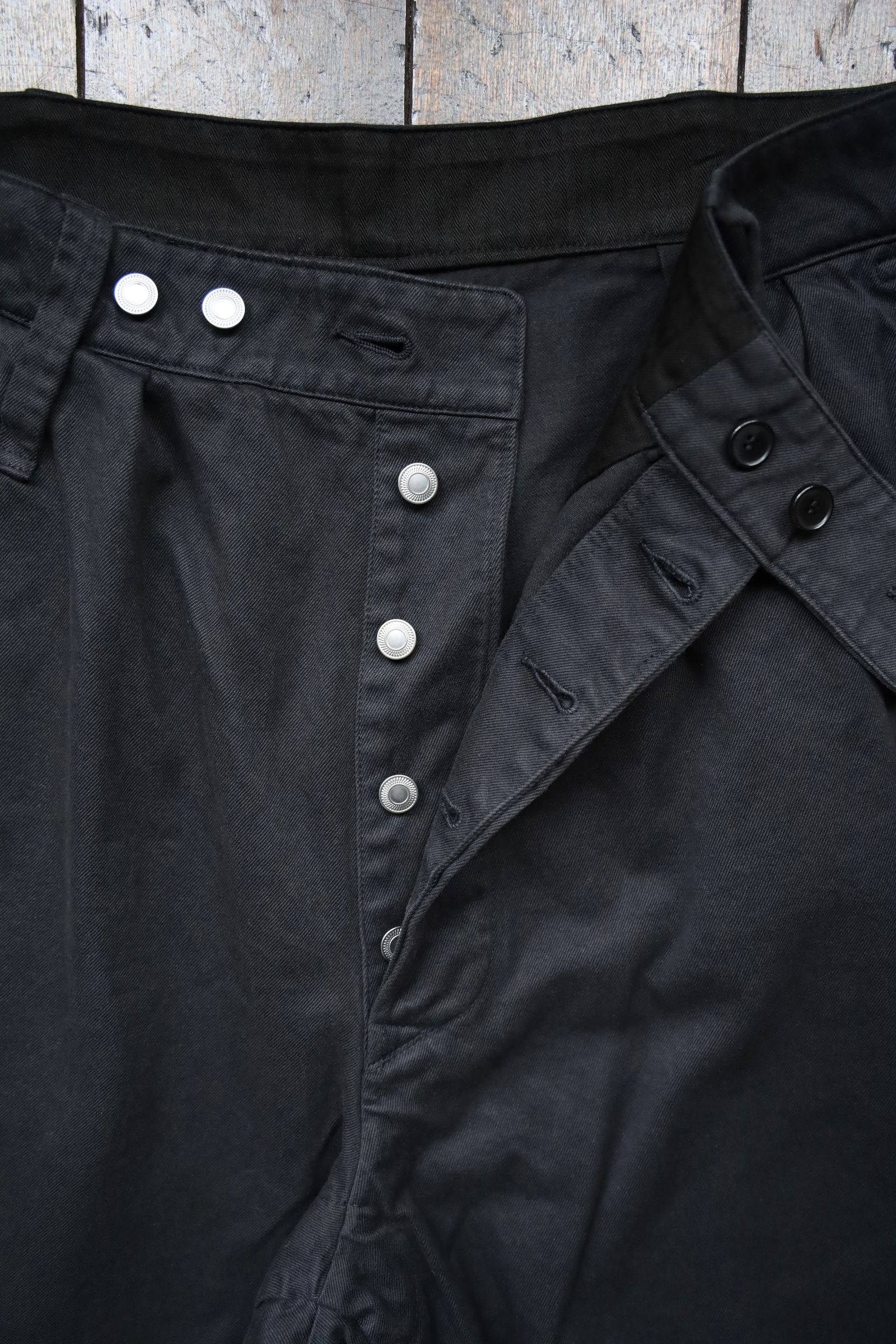 アプレッセ WW2 British Army Cotton Drill Trousers(25SAP-04-18H)BLACK☆12月21日(土)発売！