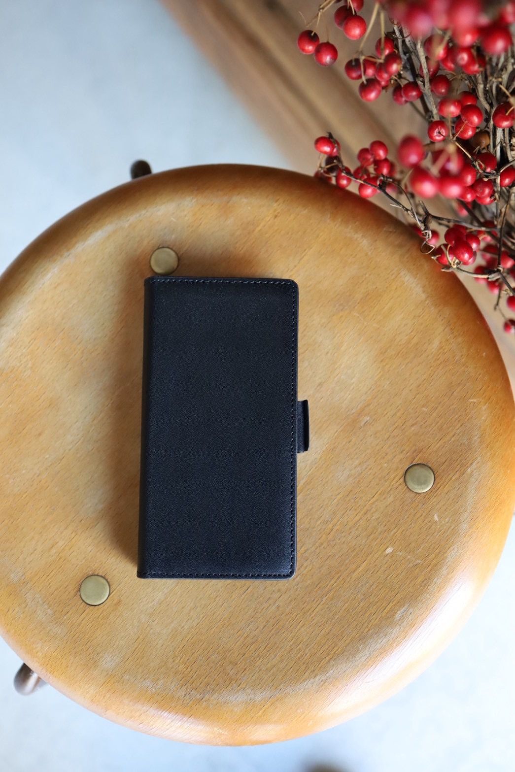 エンダースキーマ 26ws smart phone folio(yv-c-sfc)black☆12月6日(土)発売！