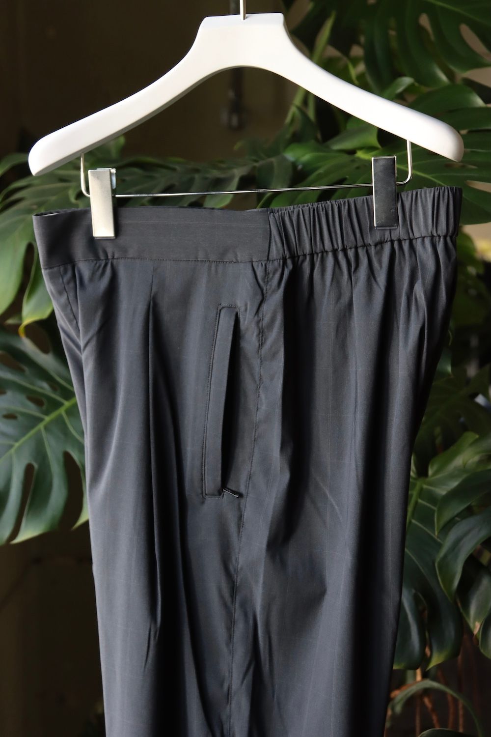 is-ness×NEAT LORO PIANA SPORT FABRICS PANTS"CHARCOAL"イズネス22SS