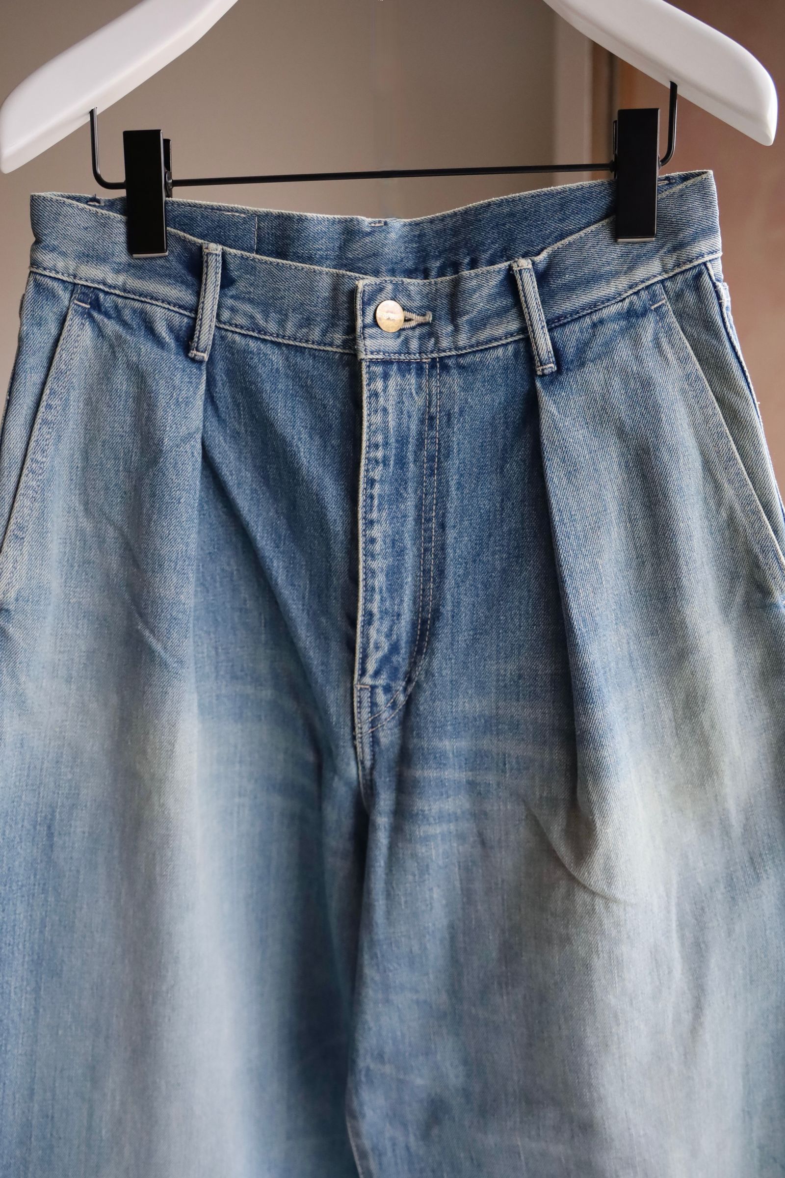 Graphpaper 25SS WOMENS Selvage Denim Two Tuck Wide Pants(GL251-40189LB)INDIGO_LIGHT FADE
