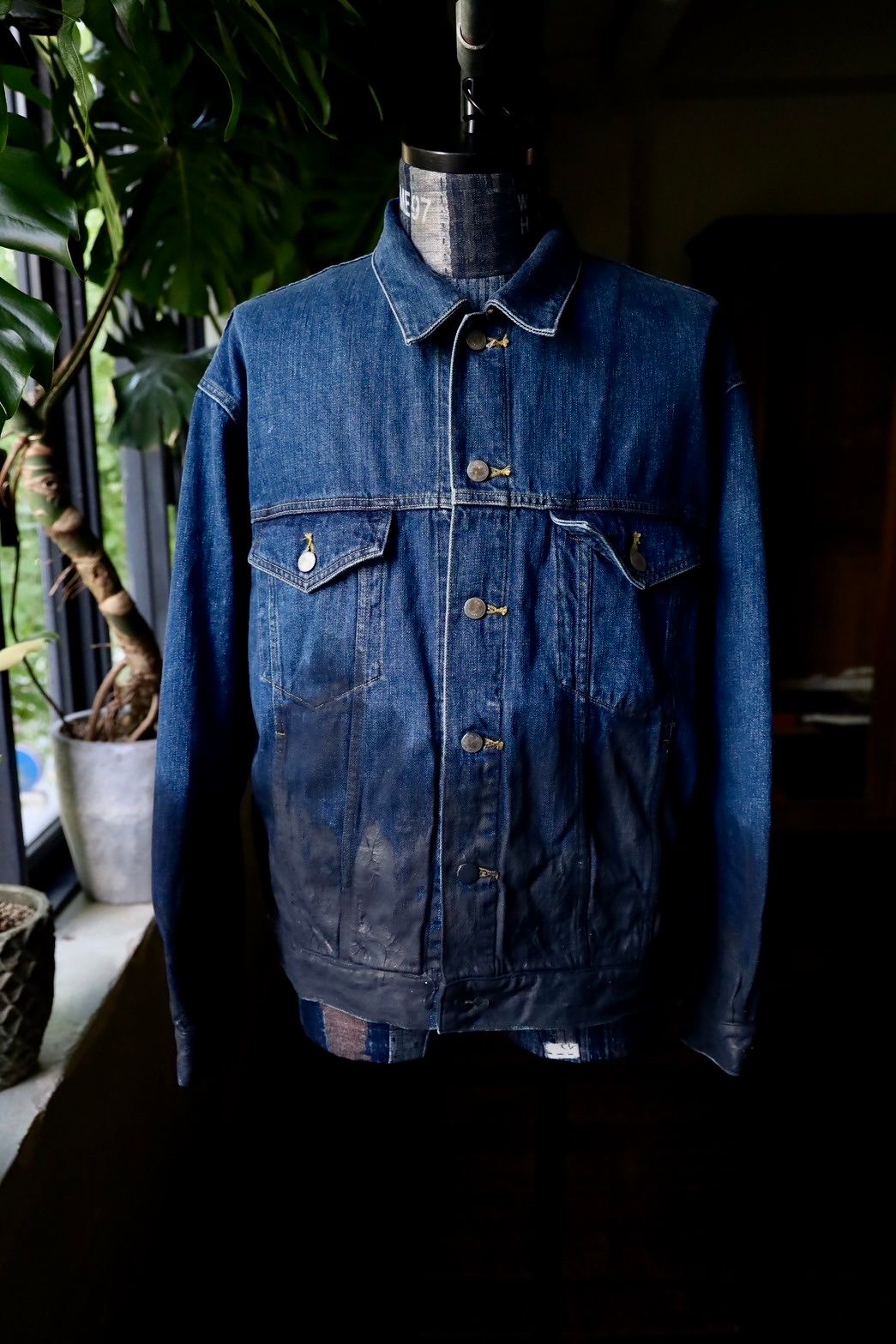 ヨーク24FW HAND PAINTED DENIM TRUCKER JACKET(YK24FW0785B-B)INDIGO