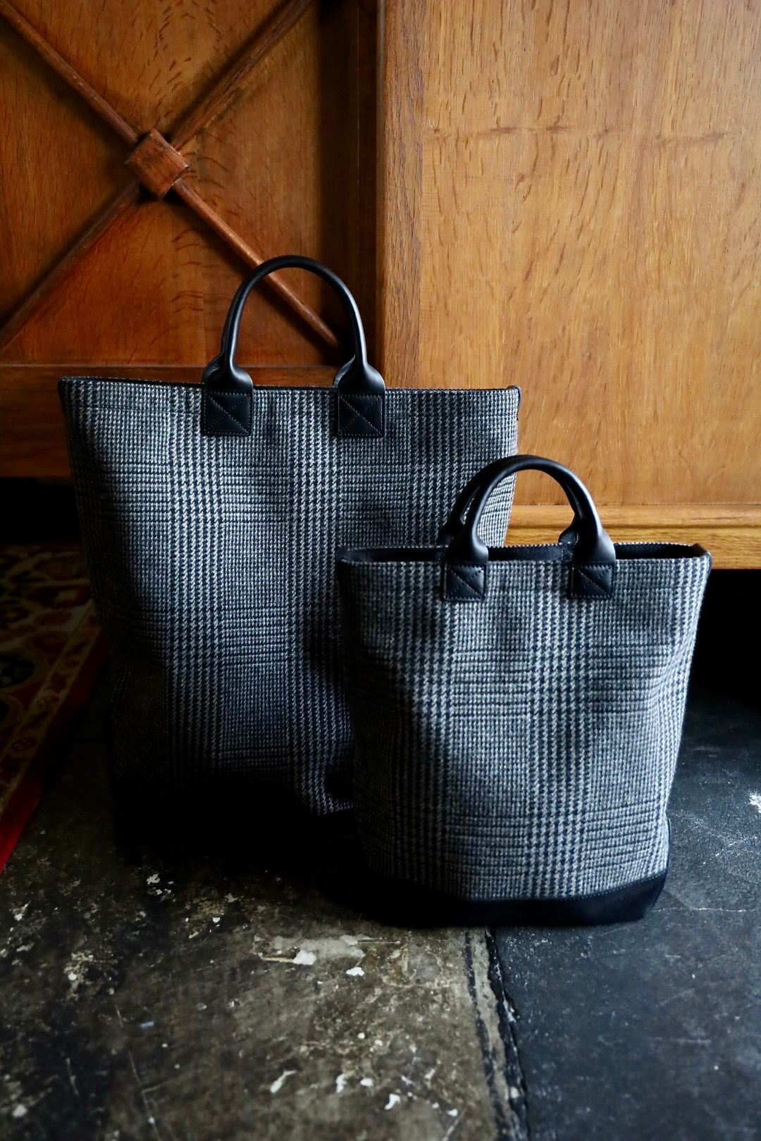 エンダースキーマ 25SA バッグ tweed tote small(xu-b-tts)black