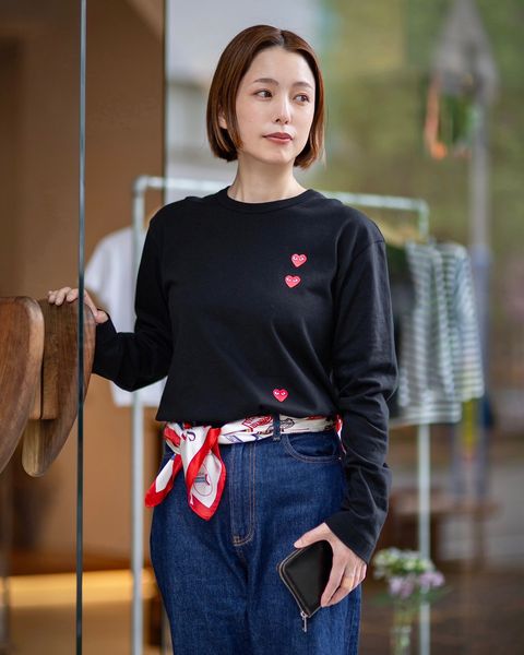PLAY COMME des GARCONS VERTIAL 4 HEART L/S Tシャツstyle.2024.06.03