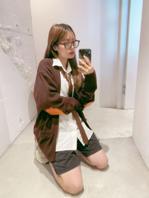 YOKE 新作PAINTED ELBOW PATCH CARDIGAN style.2024.8.23