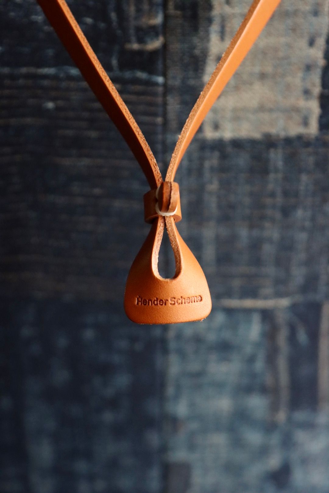エンダースキーマ ネックストラップneckstrap(ur-rc-ops)tan