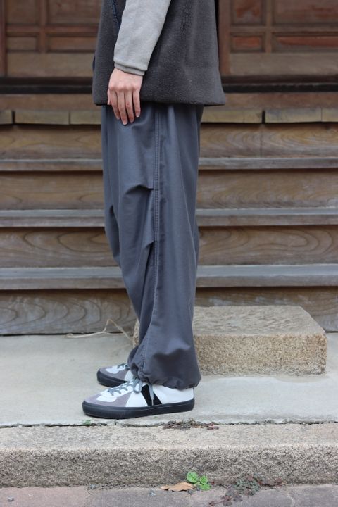 Graphpaper Wool Boa Zip-Up Vest(GU213-70205B) style. 2021.09.12.