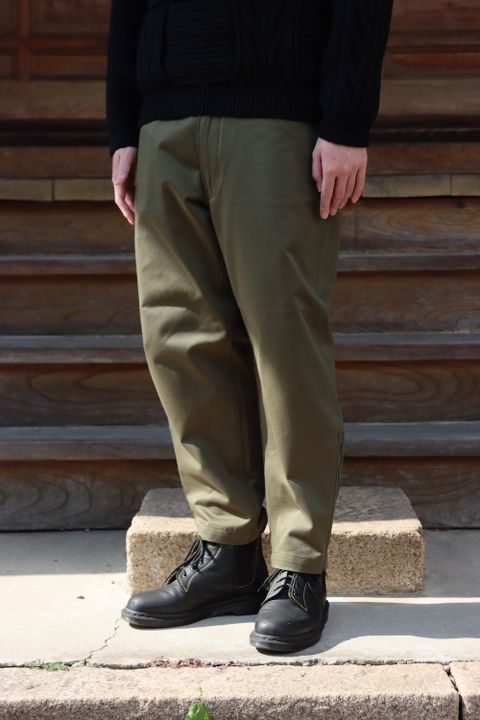 YOKE CROSSING CABLE CREW NECK KNIT(YK21AW0288S) style.2021.10.9