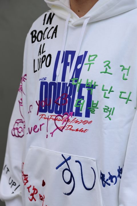 doublet MESSAGE EMBROIDERY HOODIE"WHITE"style.2020.9.12